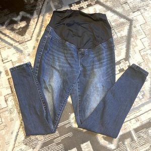 Maternity Jean Jeggings Over Belly